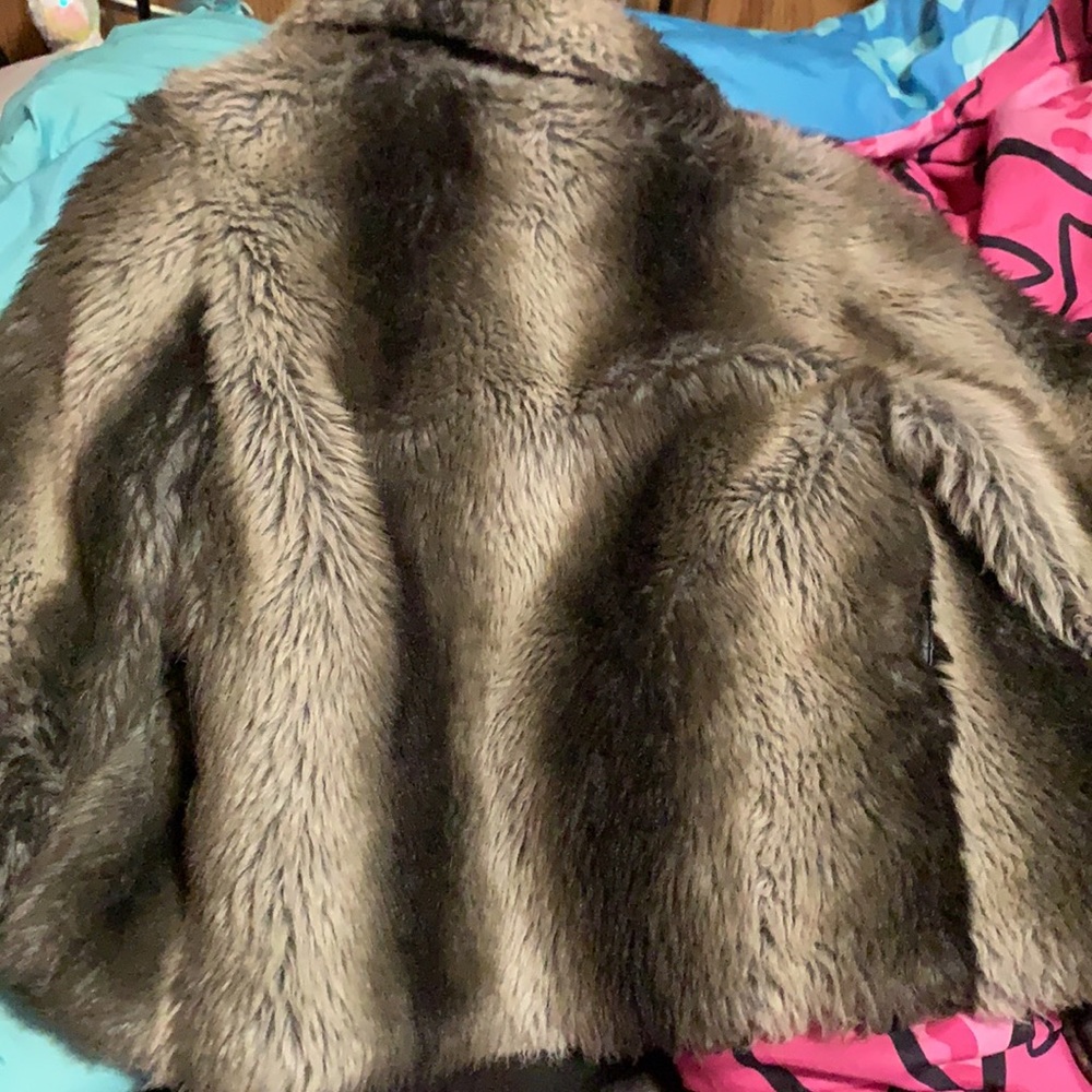 Coat - Picture 4 of 4
